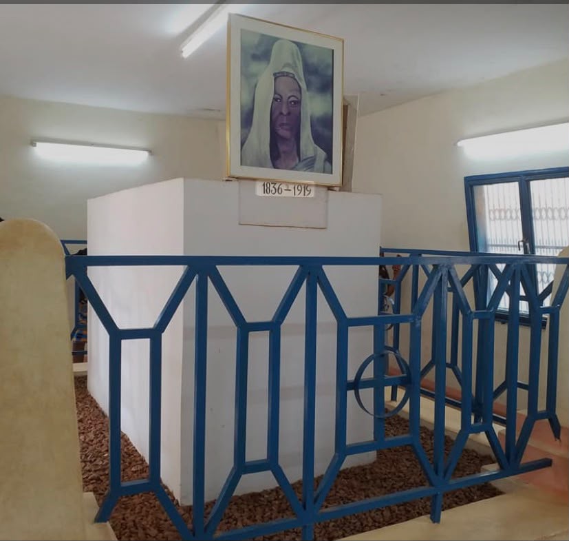 Mausolée Guimbi Ouattara